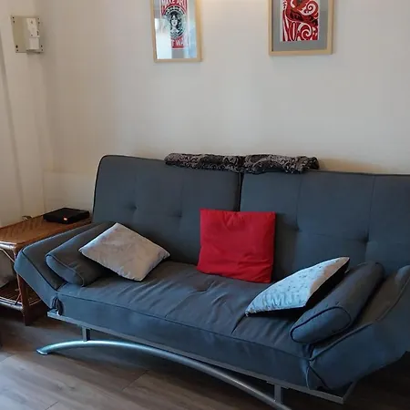 Apartment Petit Dans *